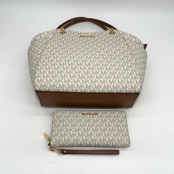 Michael Kors Large Chain Shoulder Tote Bag & Continental Wallet Wristlet - Picture 5 of 11